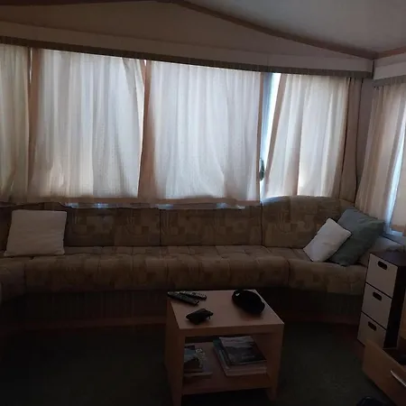 別荘 Accueillant A Gassin, 30 M², Piscine Partagee *