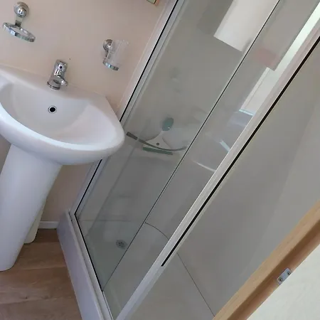 Accueillant A Gassin, 30 M², Piscine Partagee Gassin